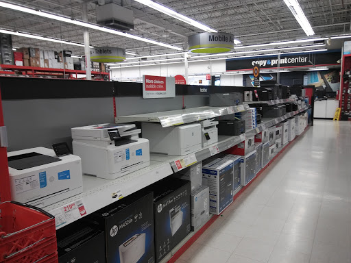 Office Supply Store «Staples», reviews and photos, 23131 Michigan Ave, Dearborn, MI 48124, USA