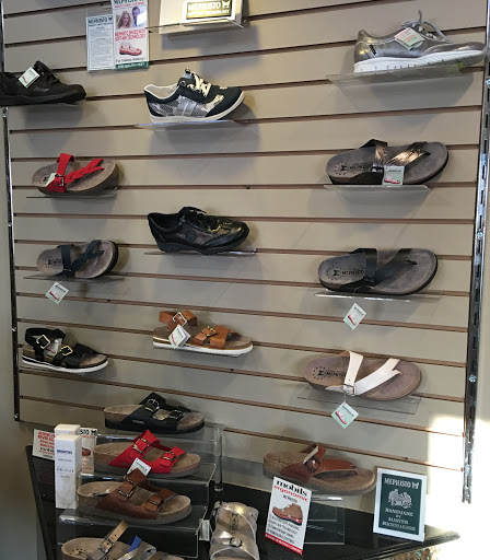 Shoe Store «Sven Factory Outlet Store», reviews and photos, 10000 Lake Blvd, Chisago City, MN 55013, USA