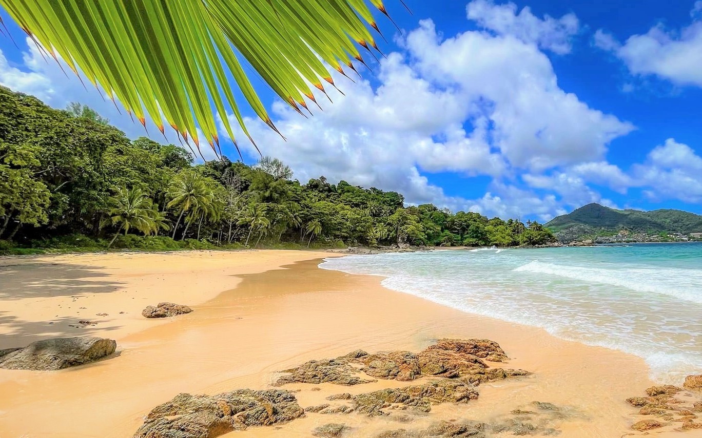 Foto di Laem Sing Beach con baia spaziosa