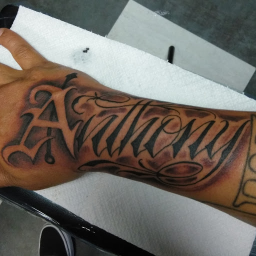 Tattoo Shop «Rock Me Tattoo & Piercing Co.», reviews and photos, 9838 Magnolia Ave, Riverside, CA 92503, USA