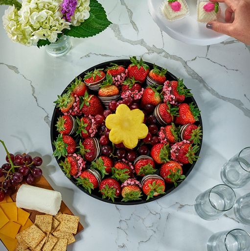 Gift Shop «Edible Arrangements», reviews and photos, 623 W Lancaster Ave, Wayne, PA 19087, USA