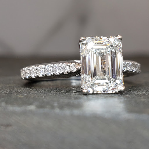 Jewelry Store «Georgetown Jewelers Inc», reviews and photos, 351 Georgetown Square, Wood Dale, IL 60191, USA