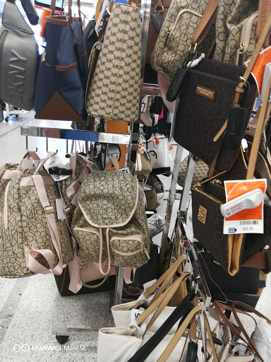 Clothing Store «Ross Dress for Less», reviews and photos, 8361 On the Mall, Buena Park, CA 90620, USA