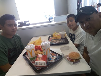 Photos of McDonald's Machala