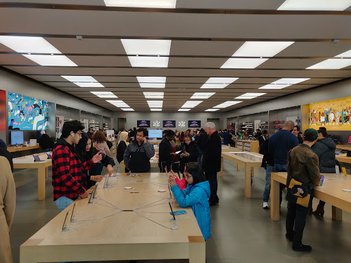 Computer Store «Apple King of Prussia», reviews and photos, 160 N Gulph Rd, King of Prussia, PA 19406, USA