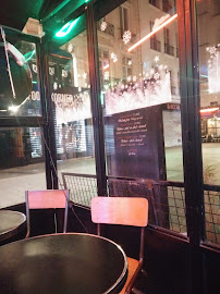 Atmosphère du Restaurant Hall's Beer Tavern à Paris - n°15
