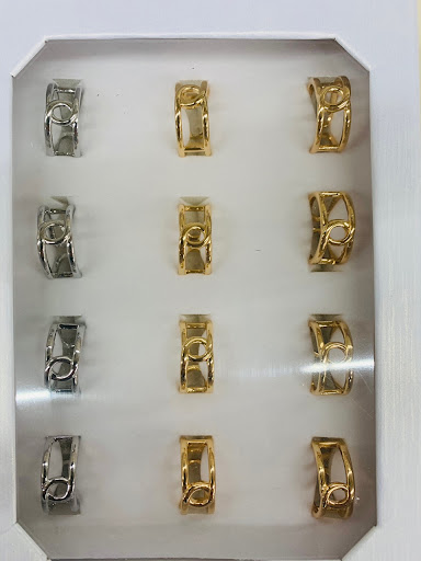 Beauty Supply Store «US Hair & Beauty Supply & Wig», reviews and photos, 3670 E Main St, Columbus, OH 43213, USA