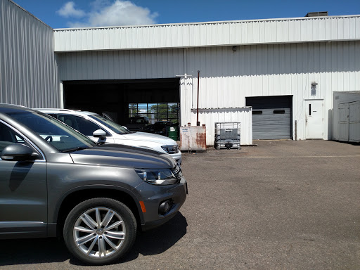 Volkswagen Dealer «McMinnville Volkswagen», reviews and photos, 1920 OR-99W, McMinnville, OR 97128, USA