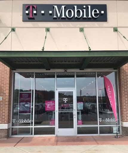 Cell Phone Store «T-Mobile», reviews and photos, 624 Market Pl Blvd, Hamilton Township, NJ 08691, USA