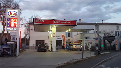 Esso à Pézenas