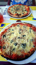 Plats et boissons du Restaurant italien Cathy pizza à Luxeuil-les-Bains - n°1