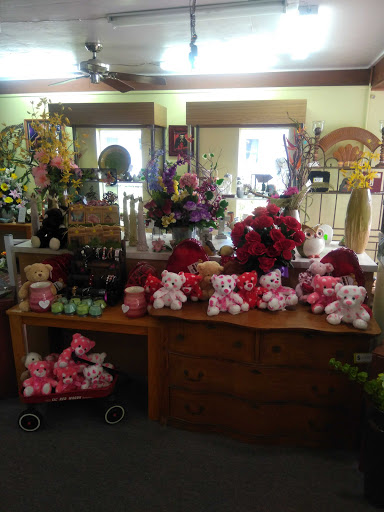 Florist «Marion Smith Florist», reviews and photos, 5904 7th St, Zephyrhills, FL 33542, USA