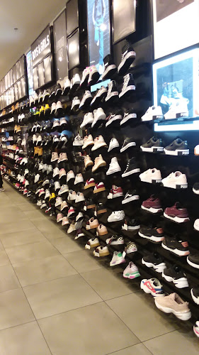 Opinii despre Foot Locker în Argenteuil - Magasin de chaussures