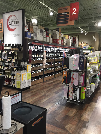 Wine Store «Total Wine & More», reviews and photos, 1451 New Britain Ave, West Hartford, CT 06110, USA
