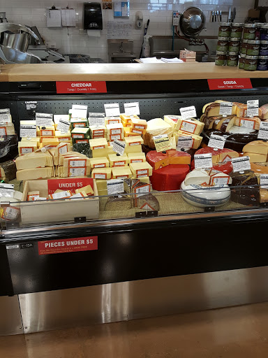 Grocery Store «Kroger», reviews and photos, 704 Euclid Ave, Lexington, KY 40502, USA