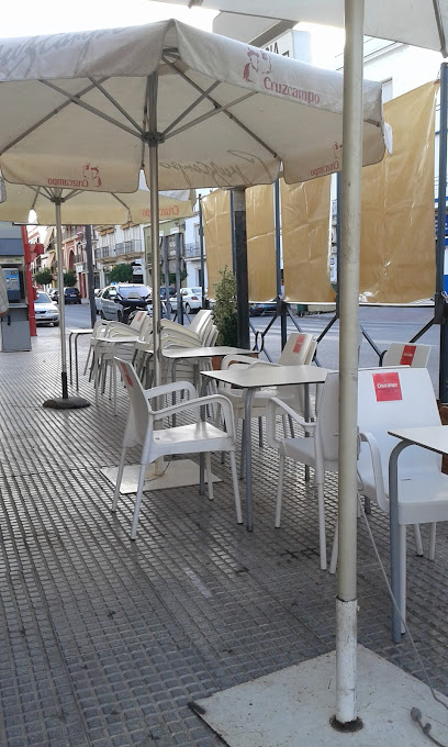 Bar Cafeteria La Casineta - Av. Ntra. Sra. de la Soledad, 1, 41320 Cantillana, Sevilla, Spain