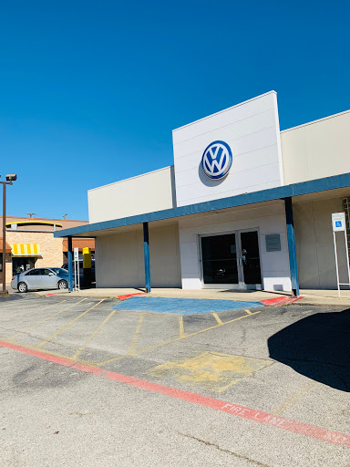 Car Repair and Maintenance «Metro Volkswagen Service Center», reviews and photos, 2400 N Story Rd, Irving, TX 75062, USA