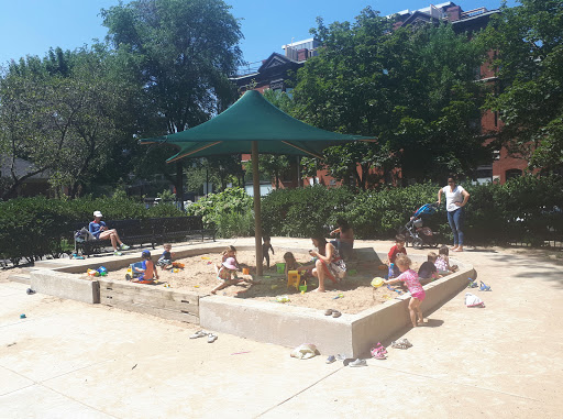 Park «Adams Playground Park», reviews and photos, 1919 N Seminary Ave, Chicago, IL 60614, USA