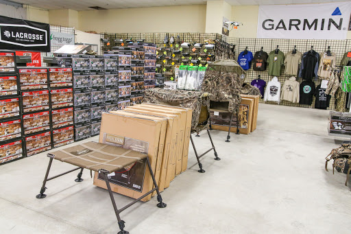 Sporting Goods Store «Pacific Flyway Supplies- Sporting Goods and Ammo», reviews and photos, 1690 N Lincoln St, Dixon, CA 95620, USA