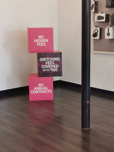 Cell Phone Store «T-Mobile», reviews and photos, 5825 Lincoln Ave, Buena Park, CA 90620, USA