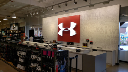 Clothing Store «Under Armour Factory House», reviews and photos, 321 Nut Tree Rd #232, Vacaville, CA 95687, USA