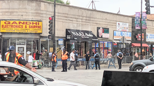 Electronics Store «Worldwide Electronics», reviews and photos, 2348 W Devon Ave, Chicago, IL 60659, USA