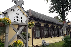 Senoji trobelė image