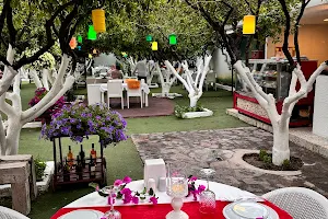 sultan bahçe restaurant image