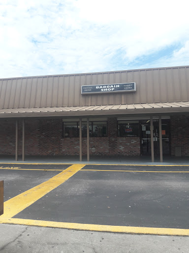 Thrift Store «Duvall Bargain Thrift Store», reviews and photos, 1200 Deltona Blvd, Deltona, FL 32725, USA