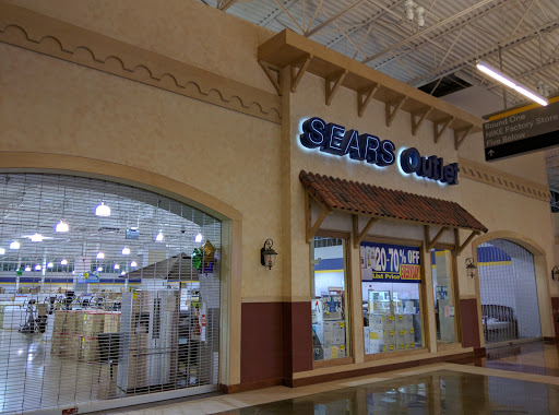 Sears Outlet, 3000 Grapevine Mills Pkwy #117, Grapevine, TX 76051, USA, 