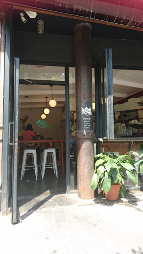 Coffee Shop «El Rey», reviews and photos, 100 Stanton St, New York, NY 10002, USA