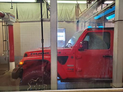 Car Wash «Pearl Brookpark Car Wash», reviews and photos, 5133 Pearl Rd, Cleveland, OH 44129, USA