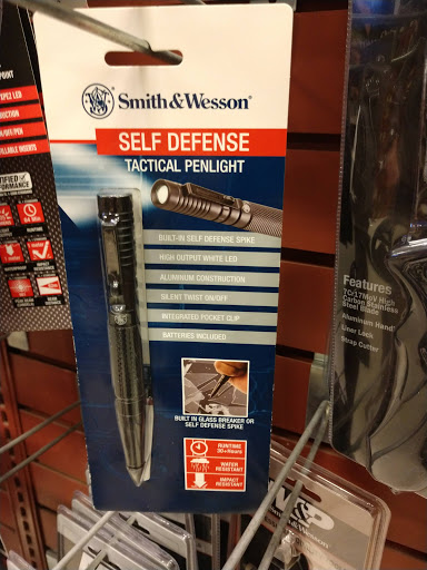 Sporting Goods Store «Bass Pro Shops», reviews and photos, 10000 Bass Pro Blvd, Rossford, OH 43460, USA