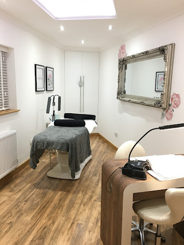 Reviews of On Point Aesthetics @thebeautyroom in Maidstone - Beauty salon