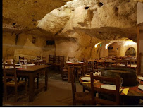 Atmosphère du Restaurant Le Caveau à DOUE LA FONTAINE - n°9
