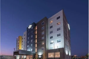 Microtel Inn & Suites by Wyndham Guadalajara Sur image