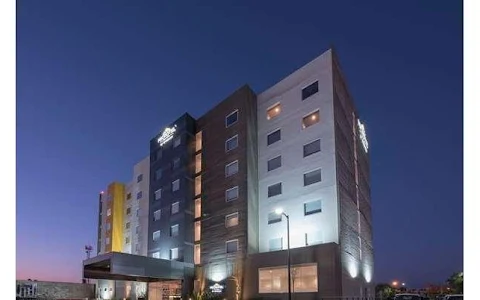 Microtel Inn & Suites by Wyndham Guadalajara Sur image