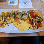 Photo n°1 de l'avis de Su.a fait le 06/08/2022 à 05:55 sur le  Rheinischer Hafen à Hamburg