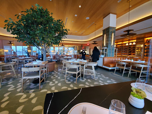 Shopping Mall «The Shops at Riverside», reviews and photos, 390 Hackensack Ave, Hackensack, NJ 07601, USA