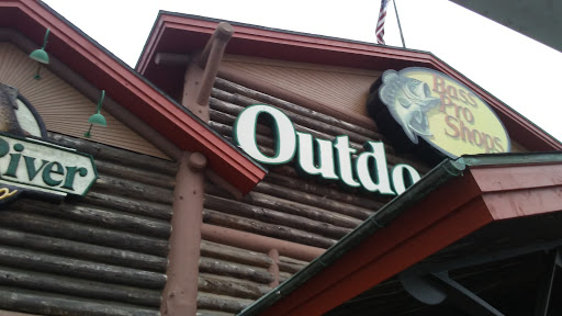 Sporting Goods Store «Bass Pro Shops», reviews and photos, 5900 Sugarloaf Pkwy, Lawrenceville, GA 30043, USA