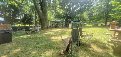 Amazing selection of trees, some quite rare. Super clean with lots of shade to relax in, and big enough that you can find a