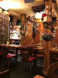 Atmosphère du Restaurant La Petite Fringale à Ax-les-Thermes - n°19