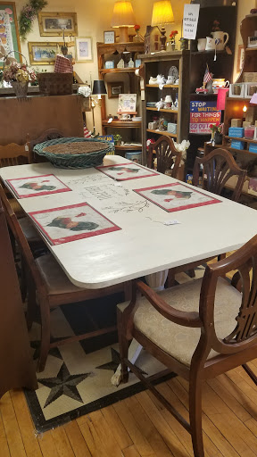 Antique Store «Antiques & Rusty Relics», reviews and photos, 3570 Fancher Rd, Holley, NY 14470, USA