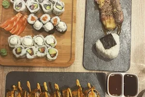Kuroe Artisan Sushi image