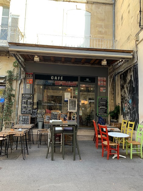 Café Factory République à Arles