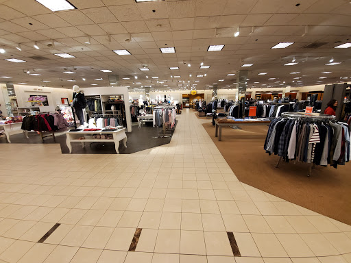 Department Store «Nordstrom Clackamas Town Center», reviews and photos, 11900 SE 82nd Ave, Happy Valley, OR 97086, USA