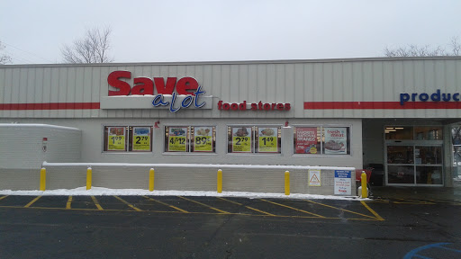 Grocery Store «Save-A-Lot», reviews and photos, 27117 John R Rd, Madison Heights, MI 48071, USA