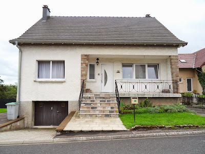 home d'tours à Hambach