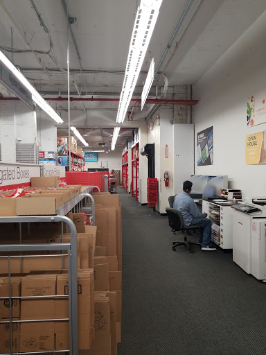 Office Supply Store «Staples», reviews and photos, 91-30 Van Wyck Expy, Jamaica, NY 11418, USA
