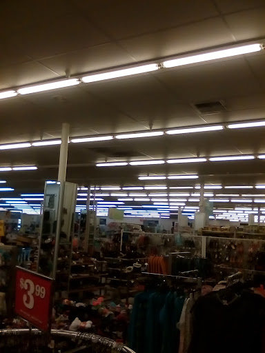 Discount Store «Fallas Discount Stores», reviews and photos, 2405 Geer Rd, Turlock, CA 95382, USA